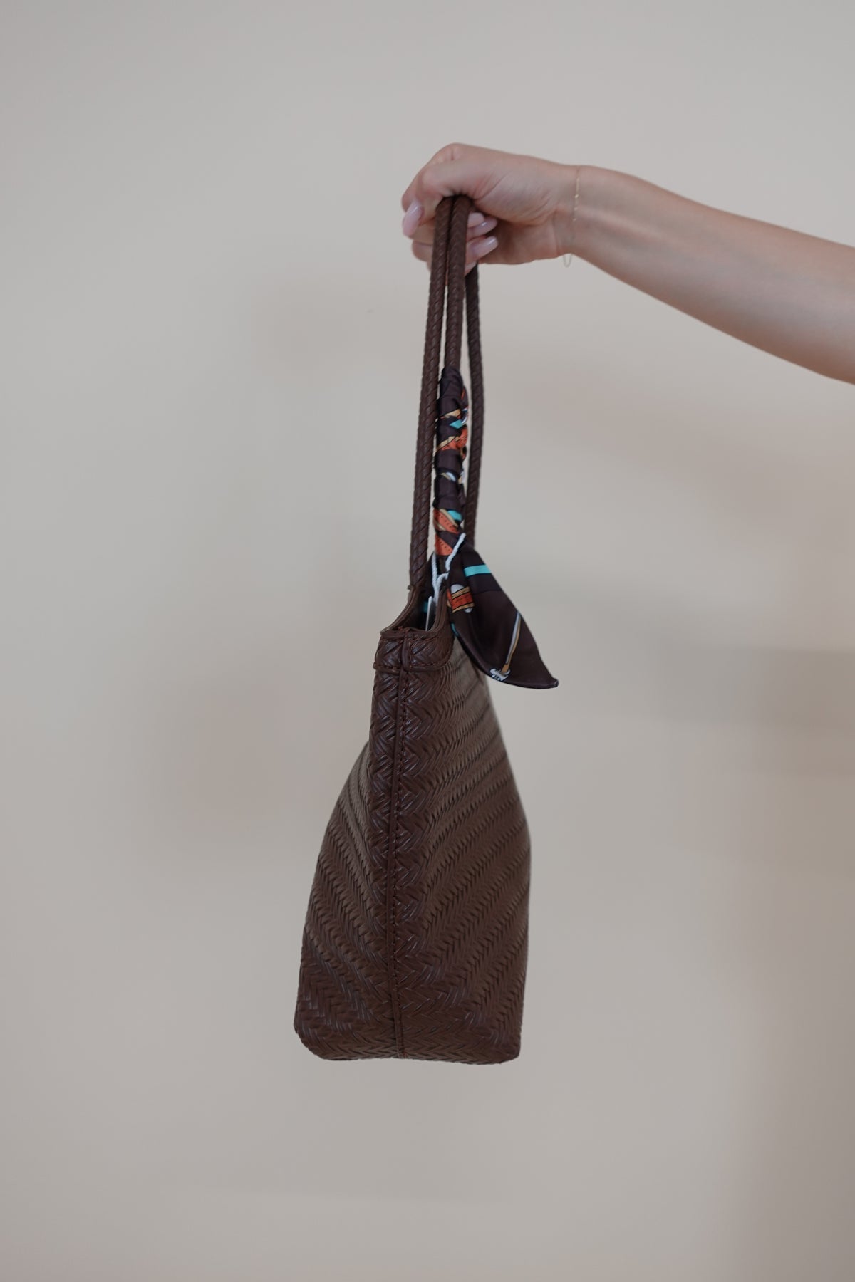 Borsa Eliana Marrone Chiaro