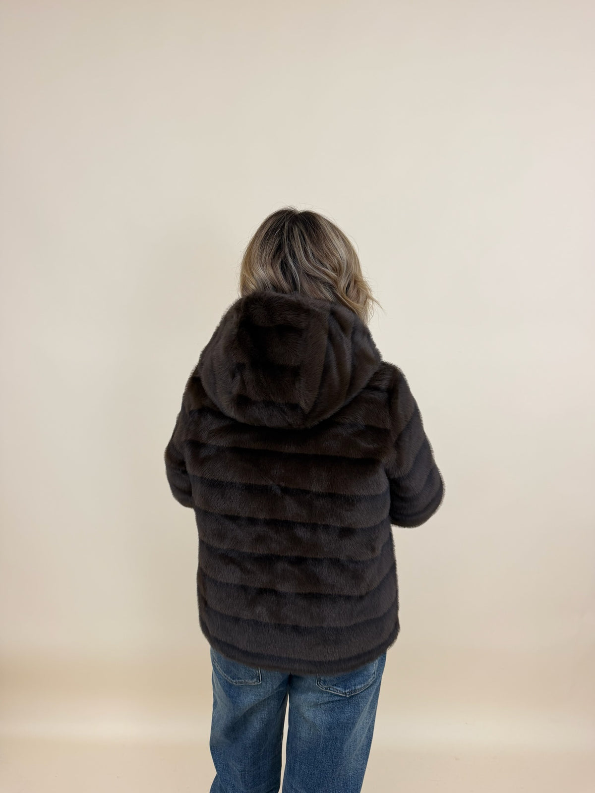 Ecopelliccia Reversibile Short