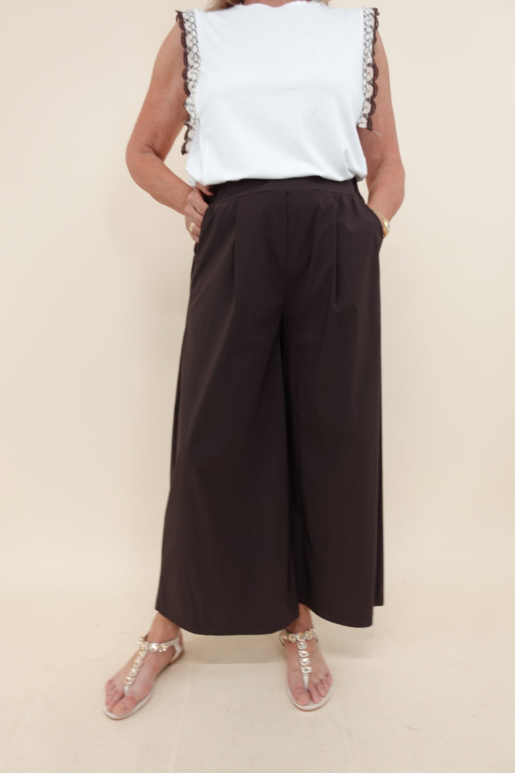 Pantalone Adriana Marrone