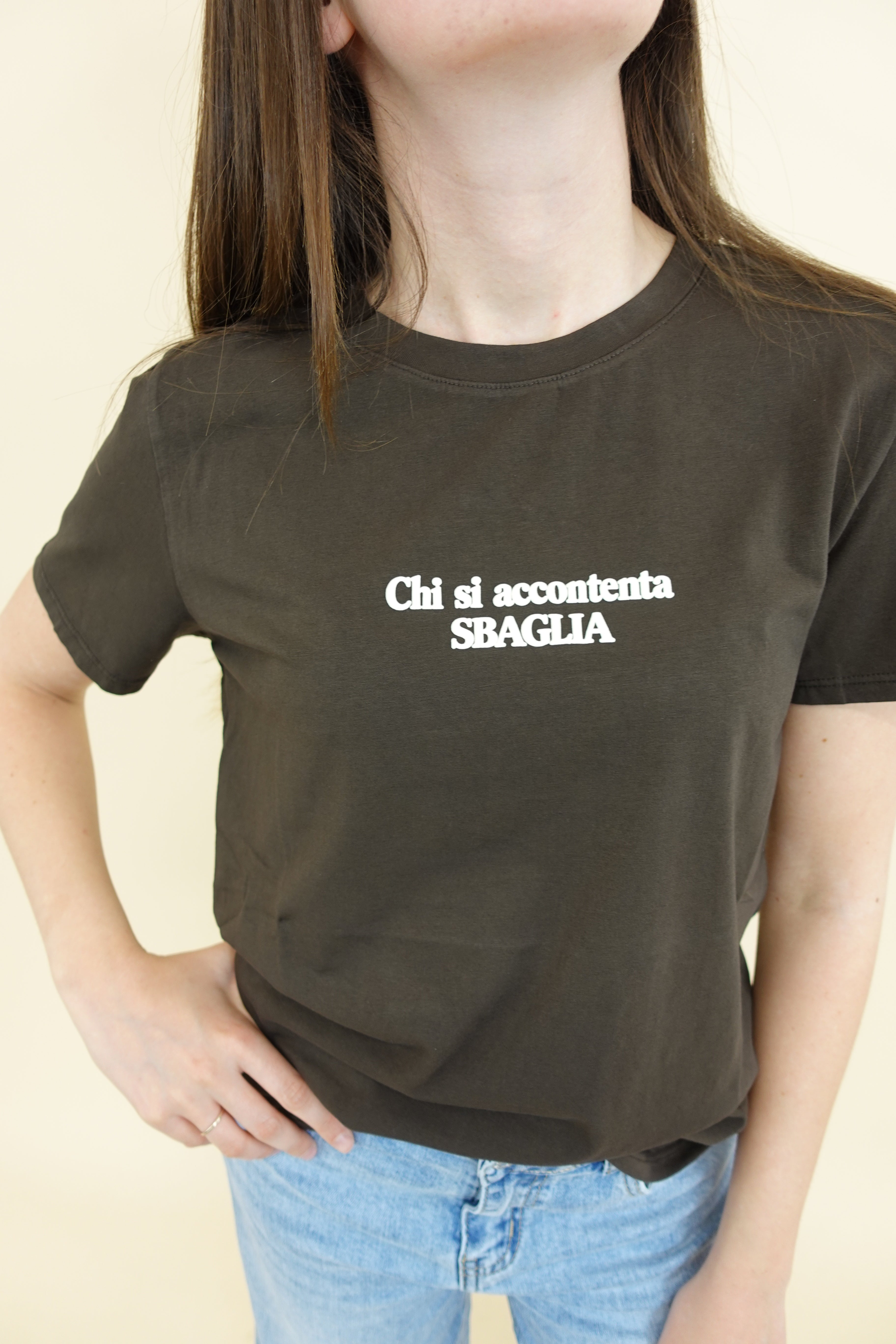 T- shirt Accontenta