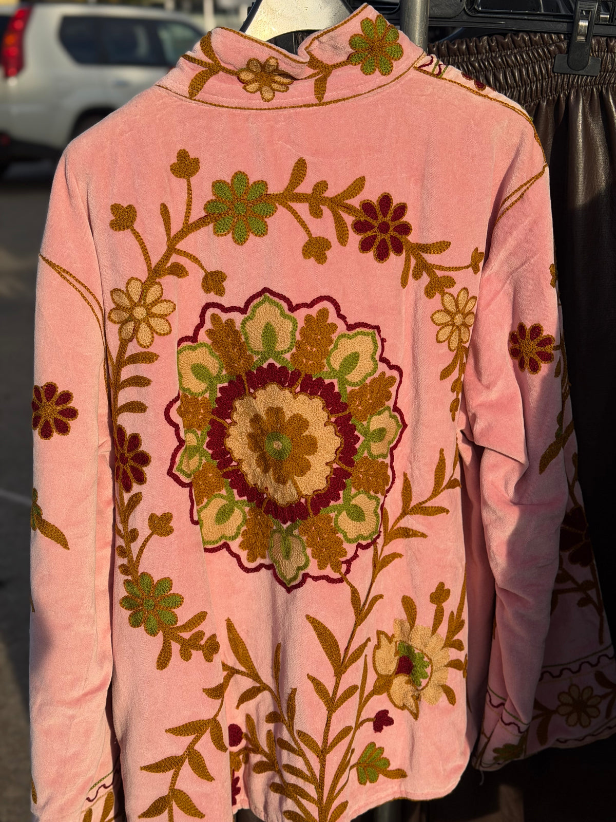 Suzani Rosa