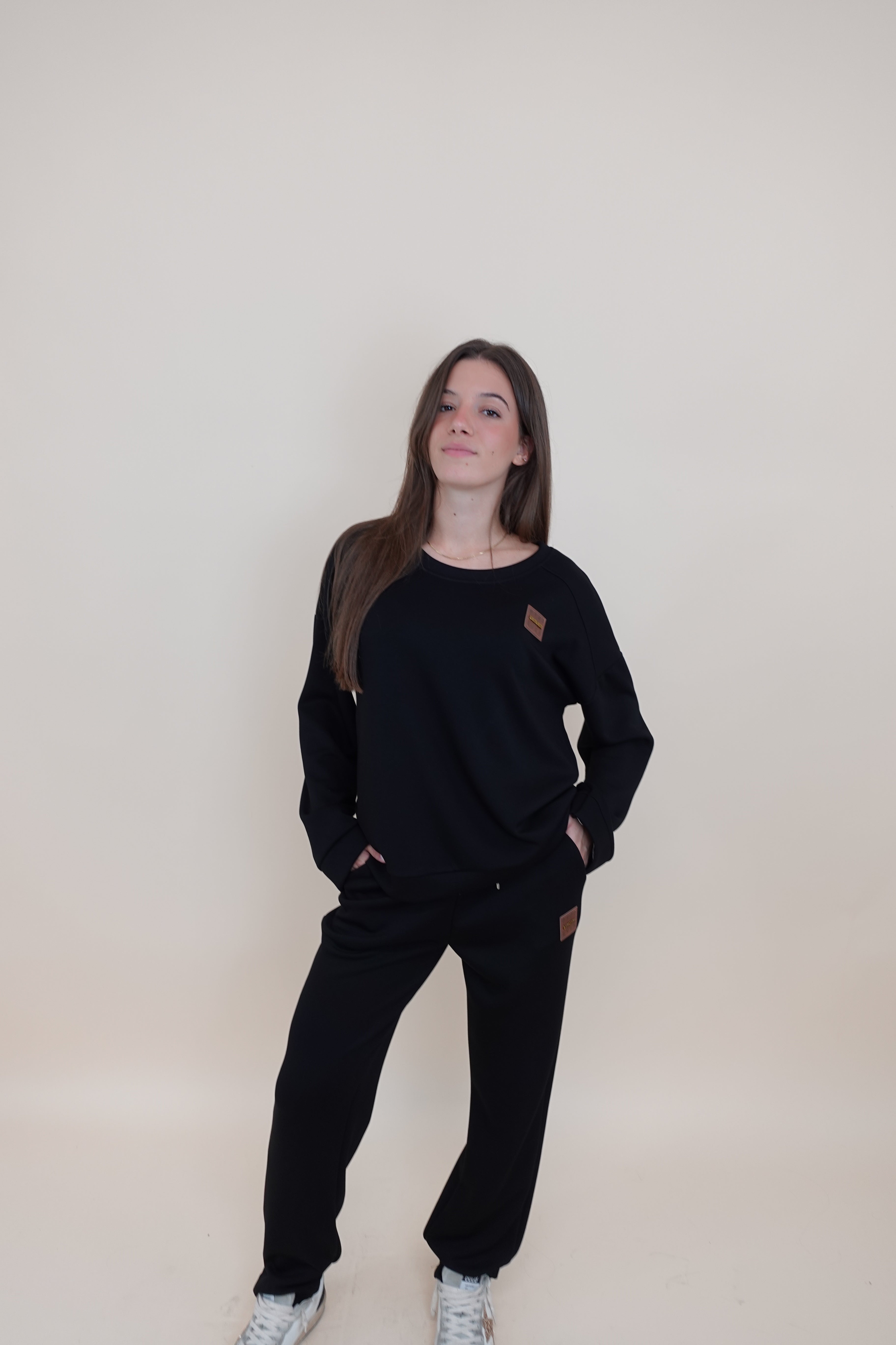 Tuta Aurora black