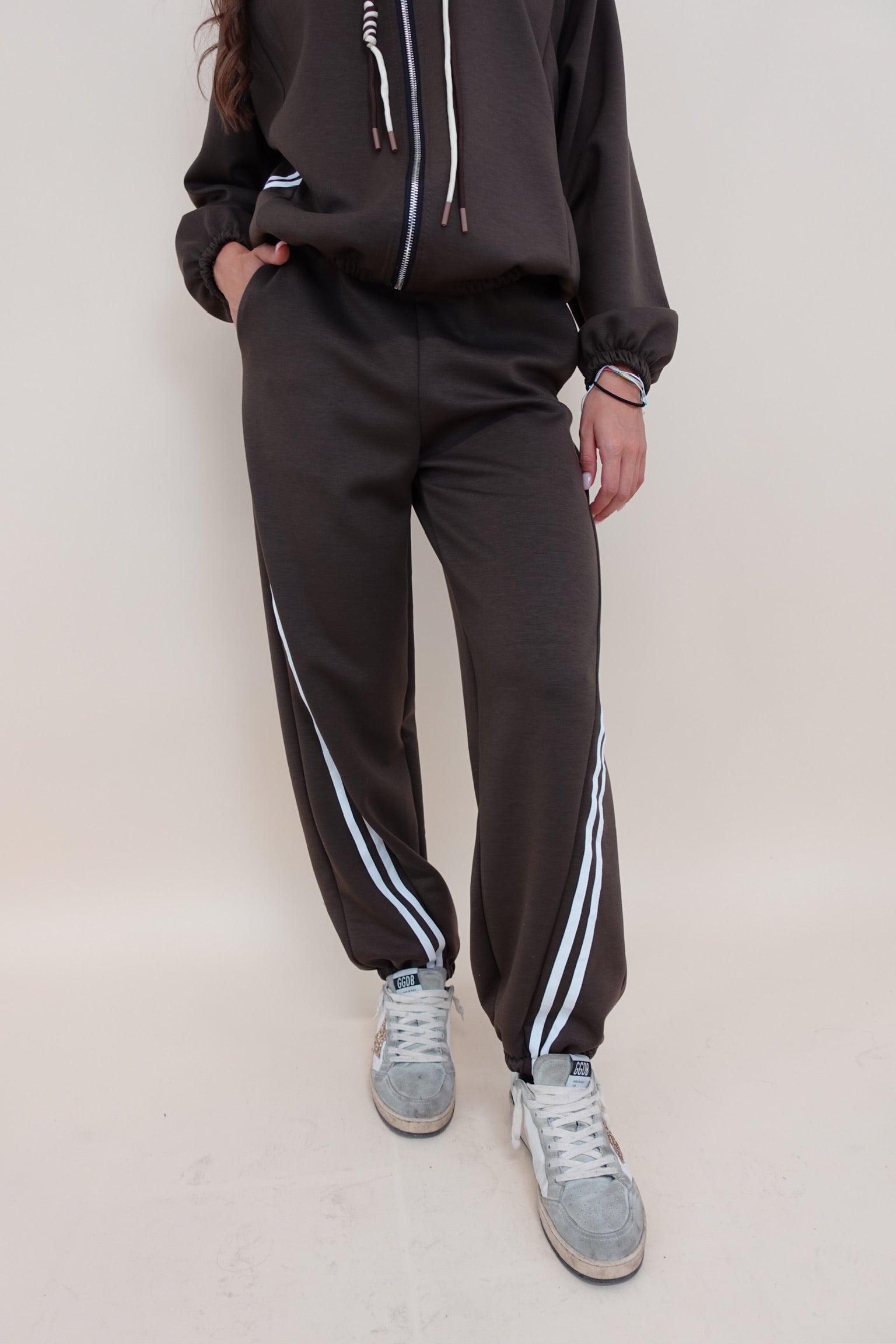 Tuta Line Marrone